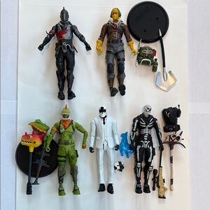 Fort Night McFarland 7” Deluxe Action Figure Lot.
